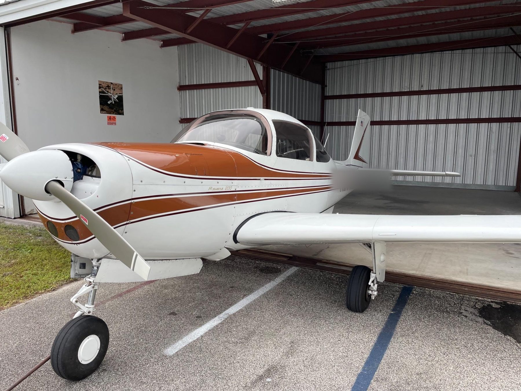Piper Musketeer with orange stripe livery